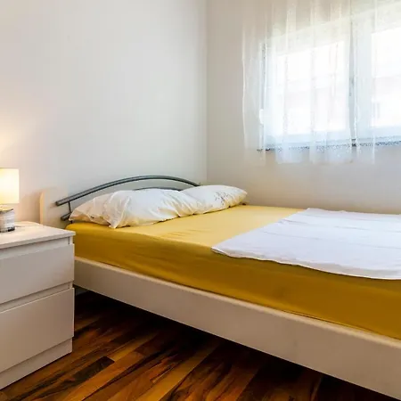 Apartments Lacaleta