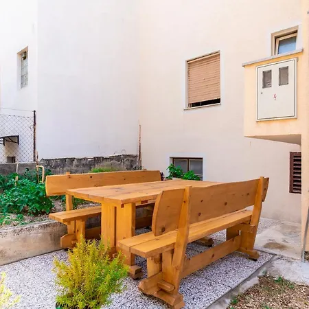 Apartments Lacaleta