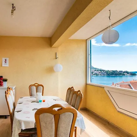 Apartments Lacaleta *